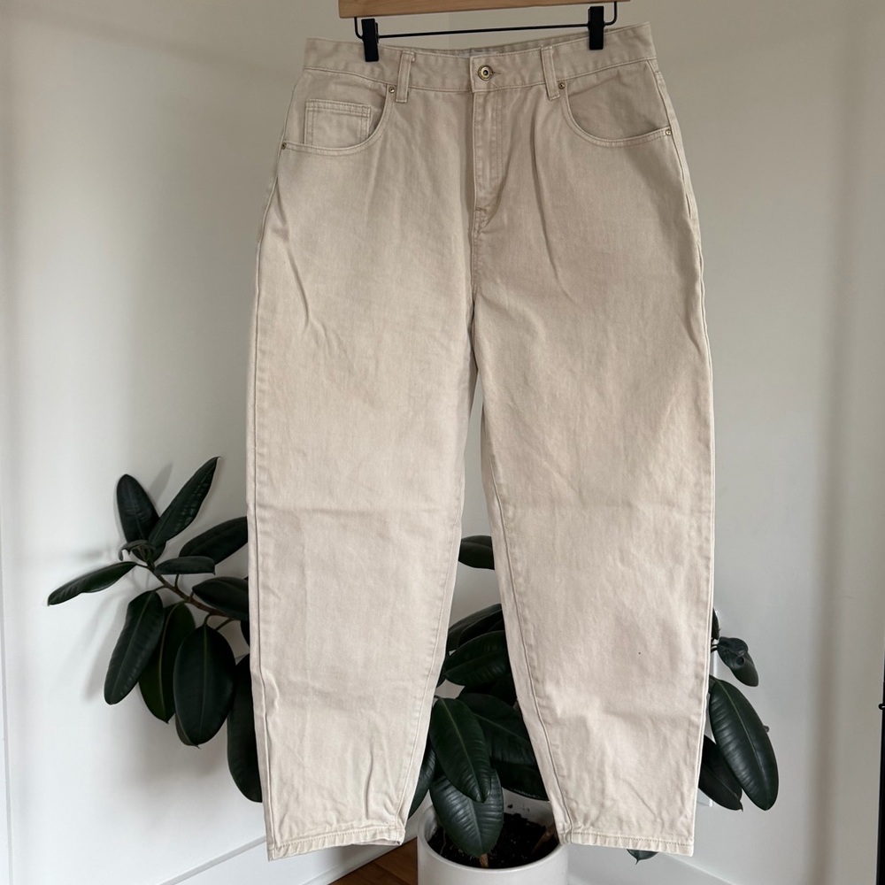 Cotton On Cream High-Waist Straight Jeans